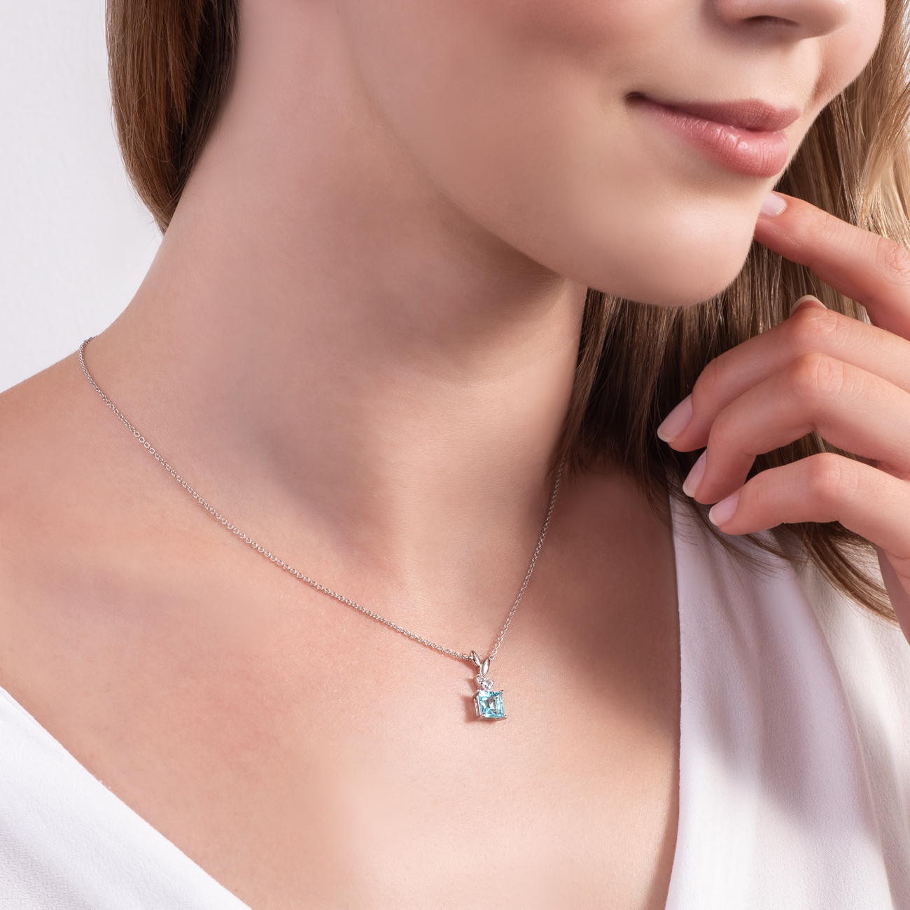 Naszyjnik celebrytka listki Savicki: srebrny, topaz, cyrkonie - 5