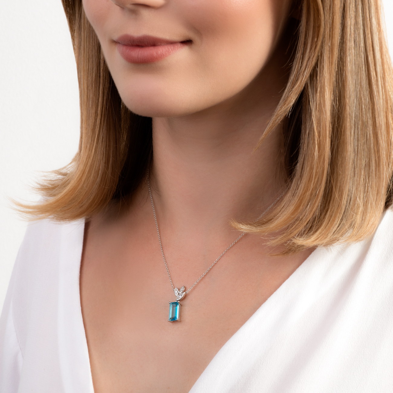 Naszyjnik celebrytka listki Savicki: srebrny, topaz, cyrkonie - 5