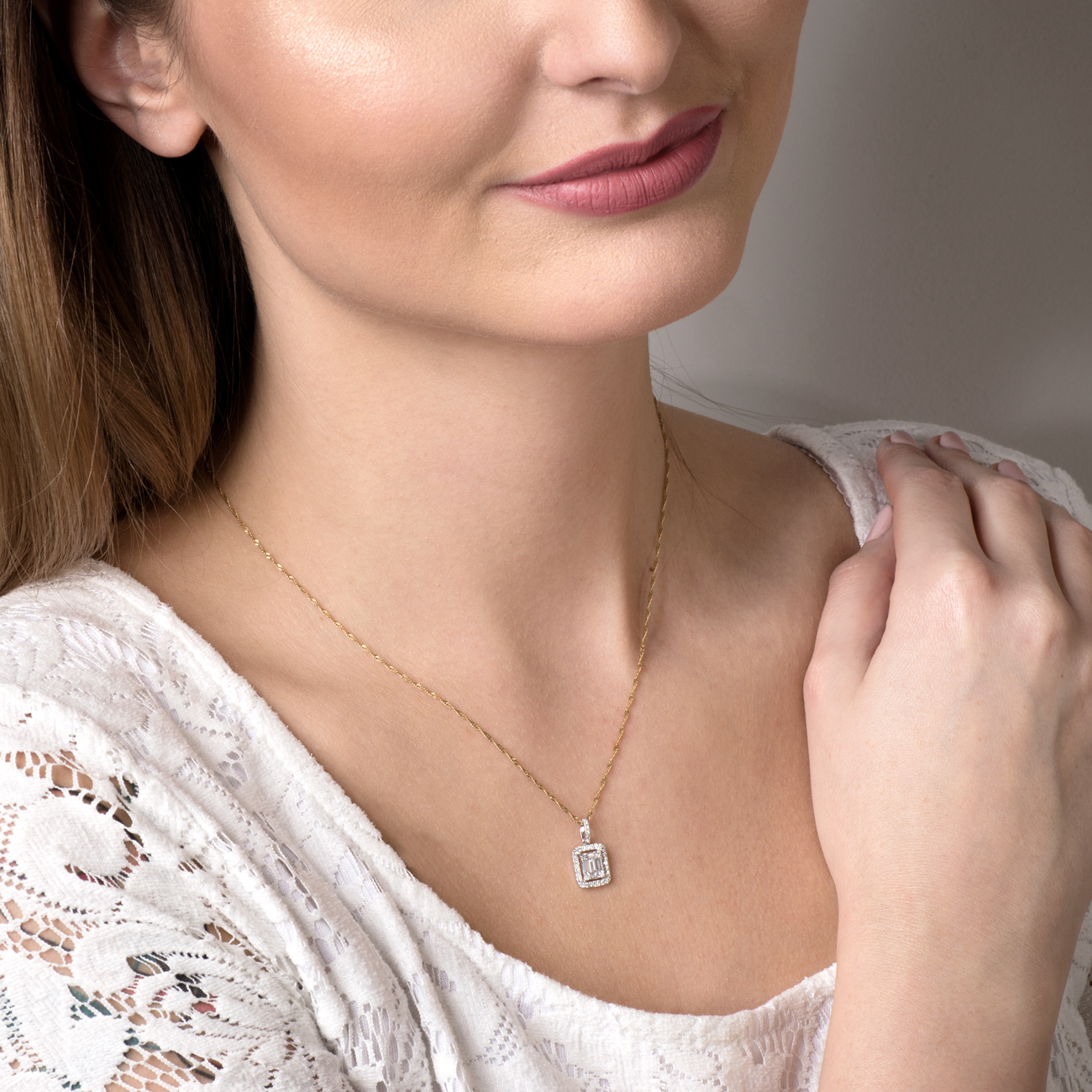 Zawieszka Savicki: białe złoto, diamenty