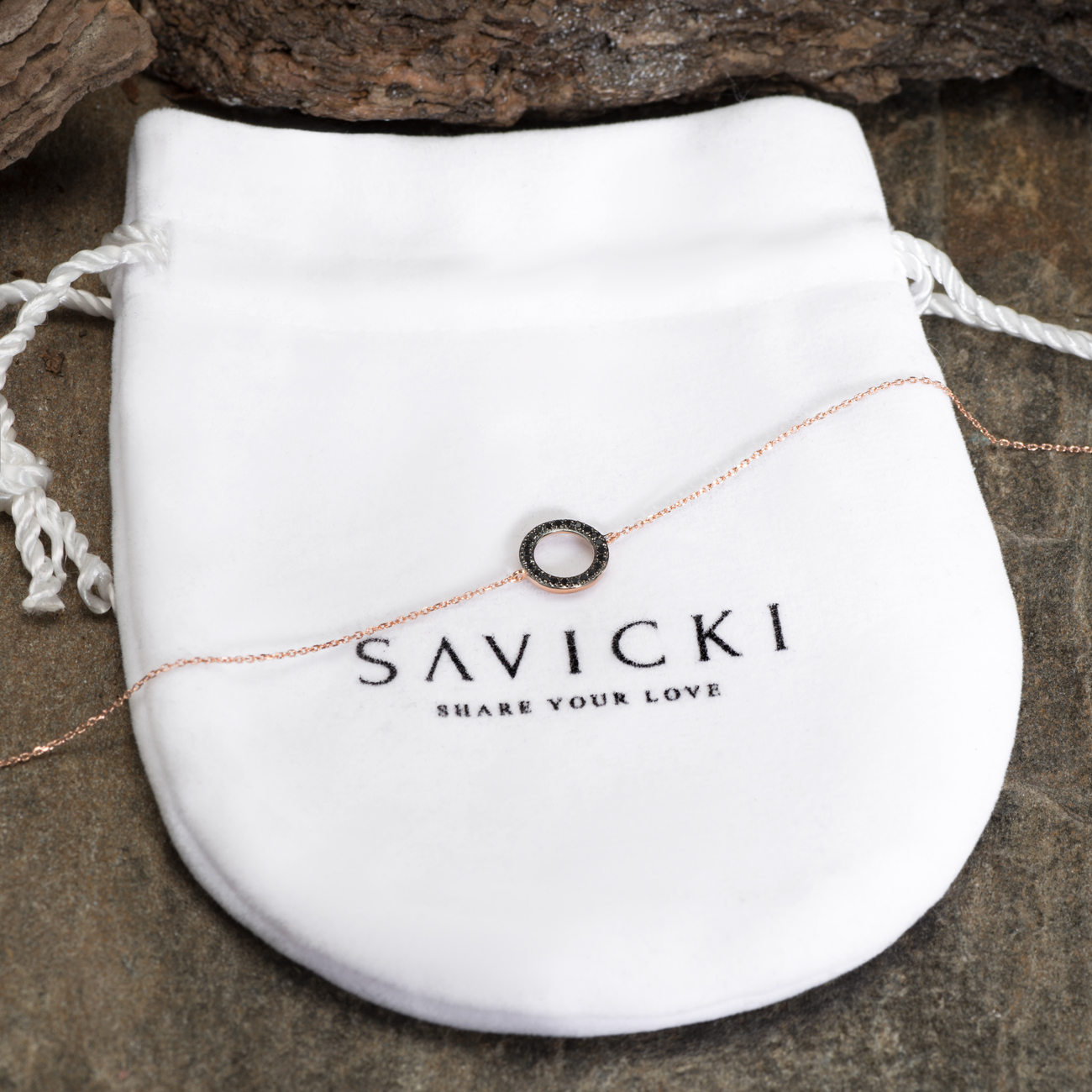 Bransoletka koło Savicki: różowe złoto, czarne diamenty