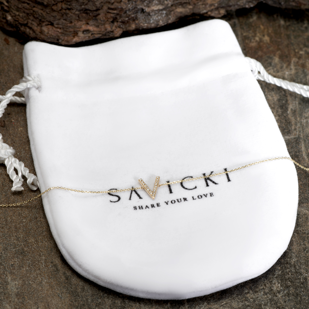 Armband Buchstabe V SAVICKI: Gold, Diamanten