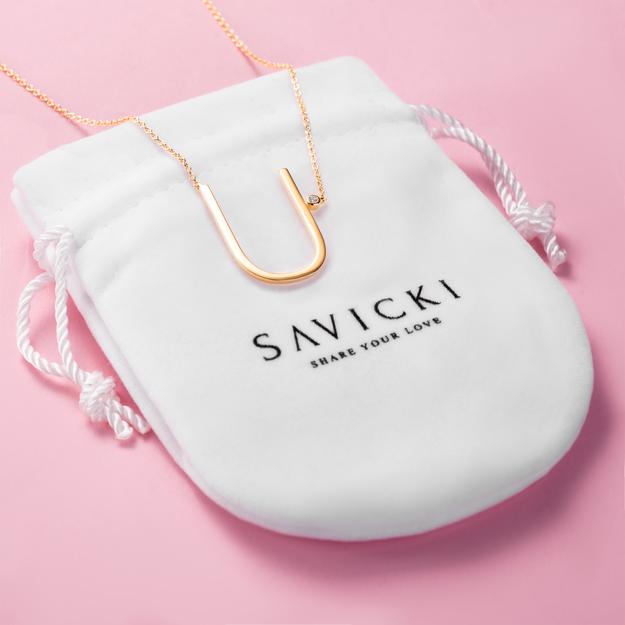 Halskette Kette mit Anhänger  Buchstabe U Savicki: Silber Vergoldet, Weißer Saphir - 4