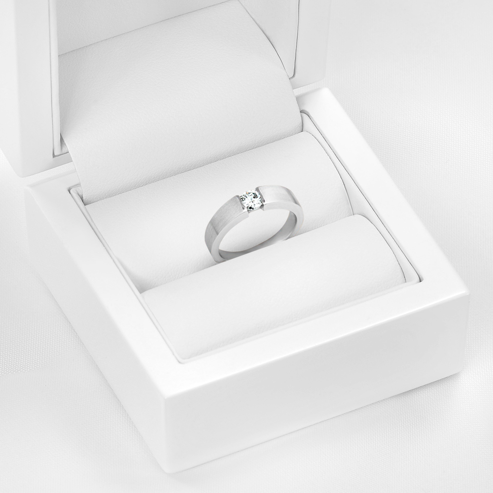 Pierścionek Platinium: platyna, diament