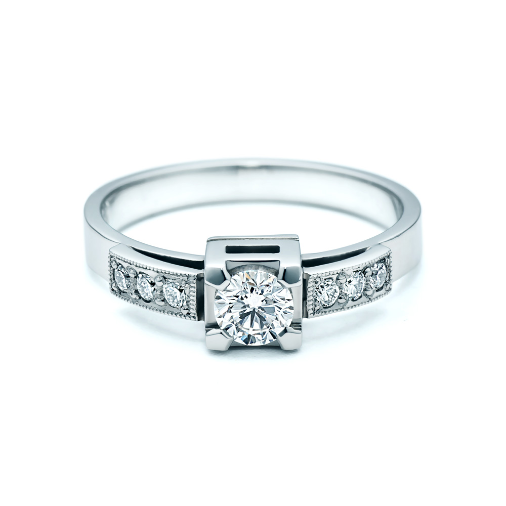 Pierścionek Platinium: platyna, diamenty