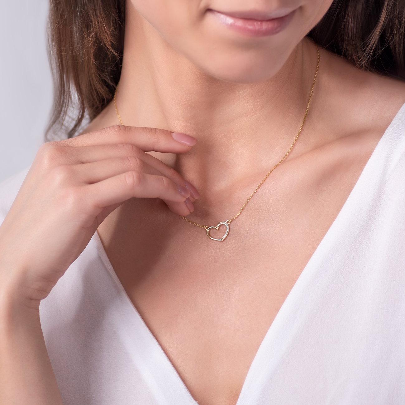 Naszyjnik celebrytka serce Savicki: srebrny pozłacany, cyrkonie - 6