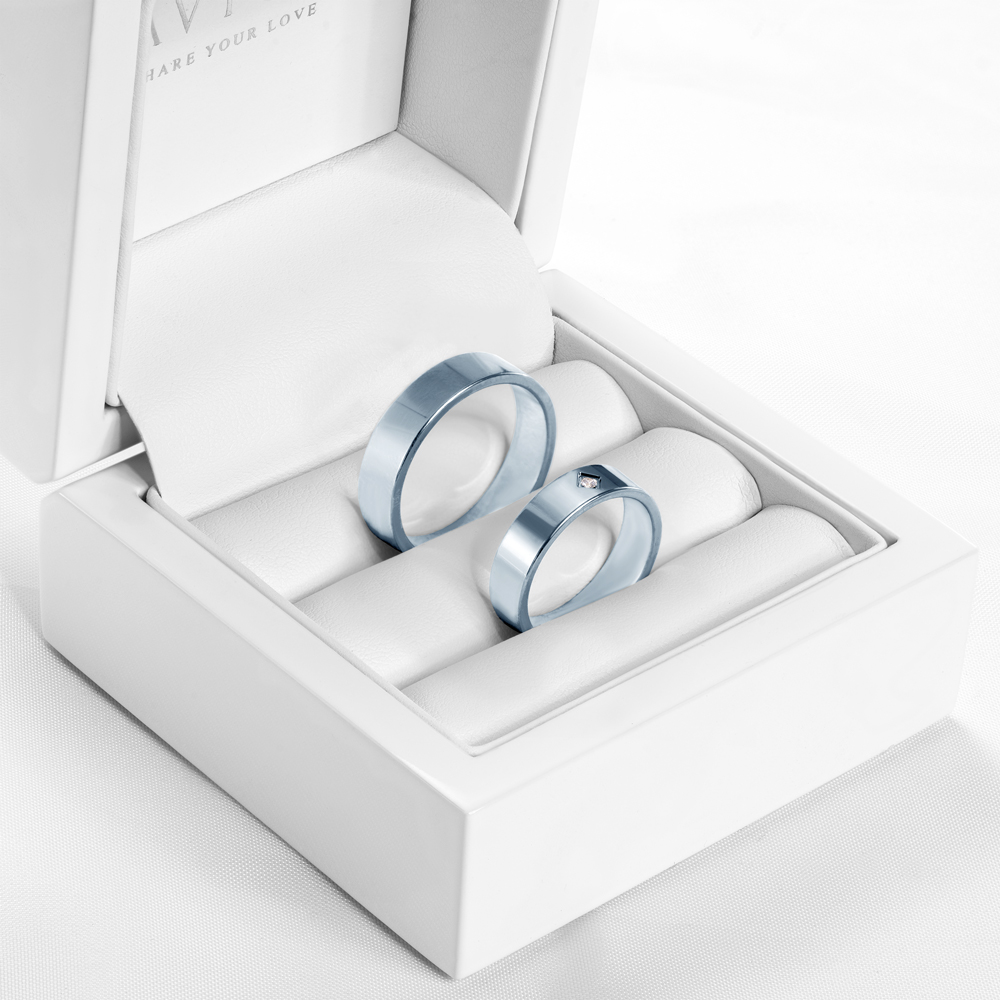 Obrączki ślubne: białe złoto, płaskie, 5 mm