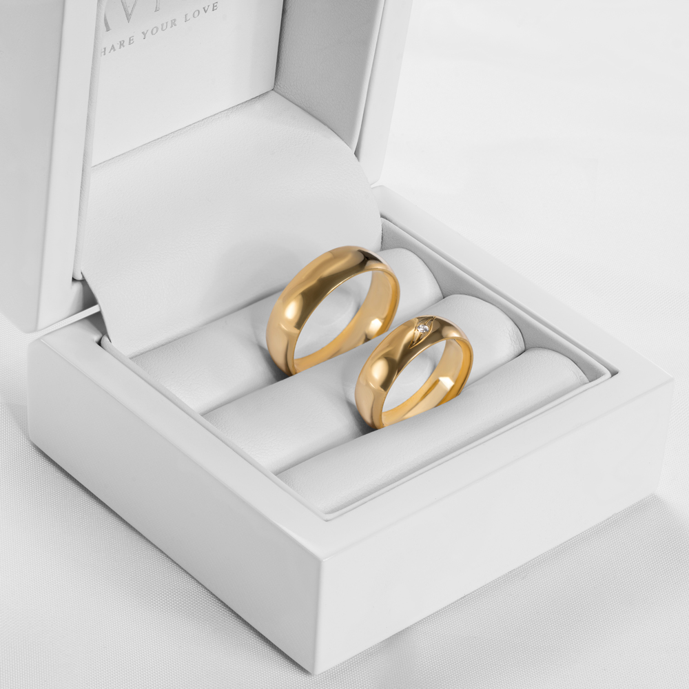 Obrączki ślubne: złote, półokrągłe, 6 mm