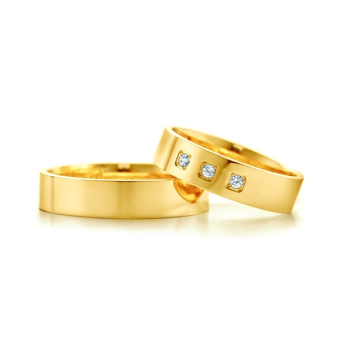 Wedding Rings: gold, Flat Shaped, 5 mm