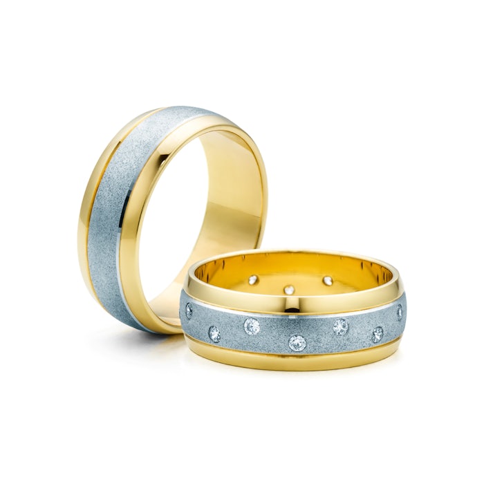 Snubní prsteny: dvoubarevné zlato, půlkulaté, 6,5 mm