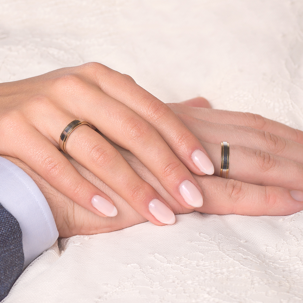 Obrączki ślubne: dwukolorowe złoto, płaskie, 5 mm