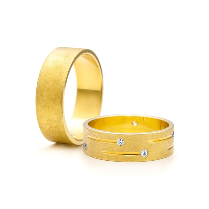 Wedding Rings: gold, Flat Shaped, 6 mm