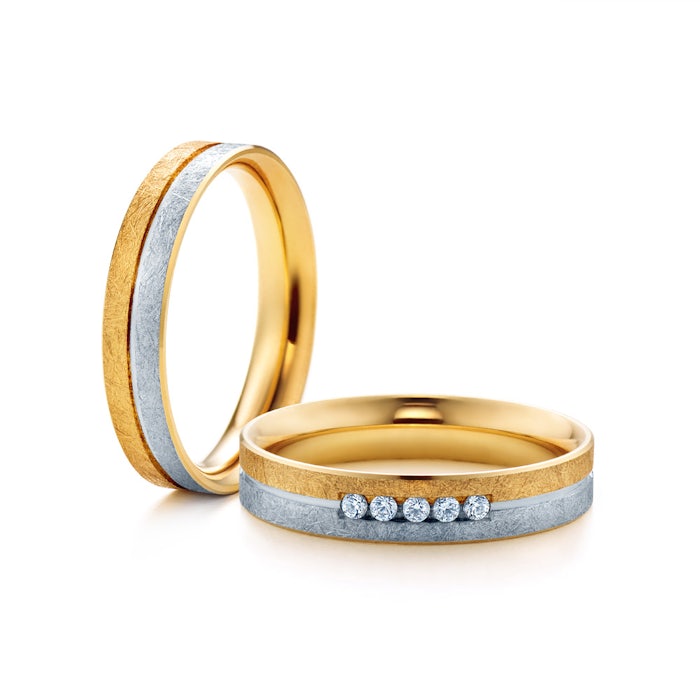 Snubní prsteny: dvoubarevné zlato, ploché, 4 mm