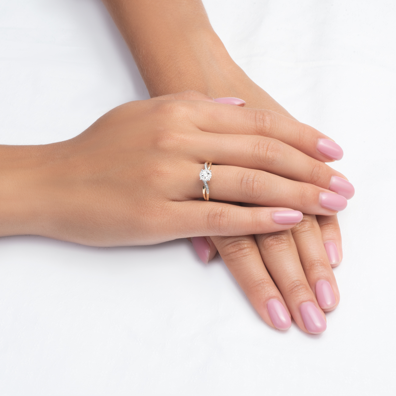 Verlobungsring Savicki: Zweifarbiges Gold, Diamanten