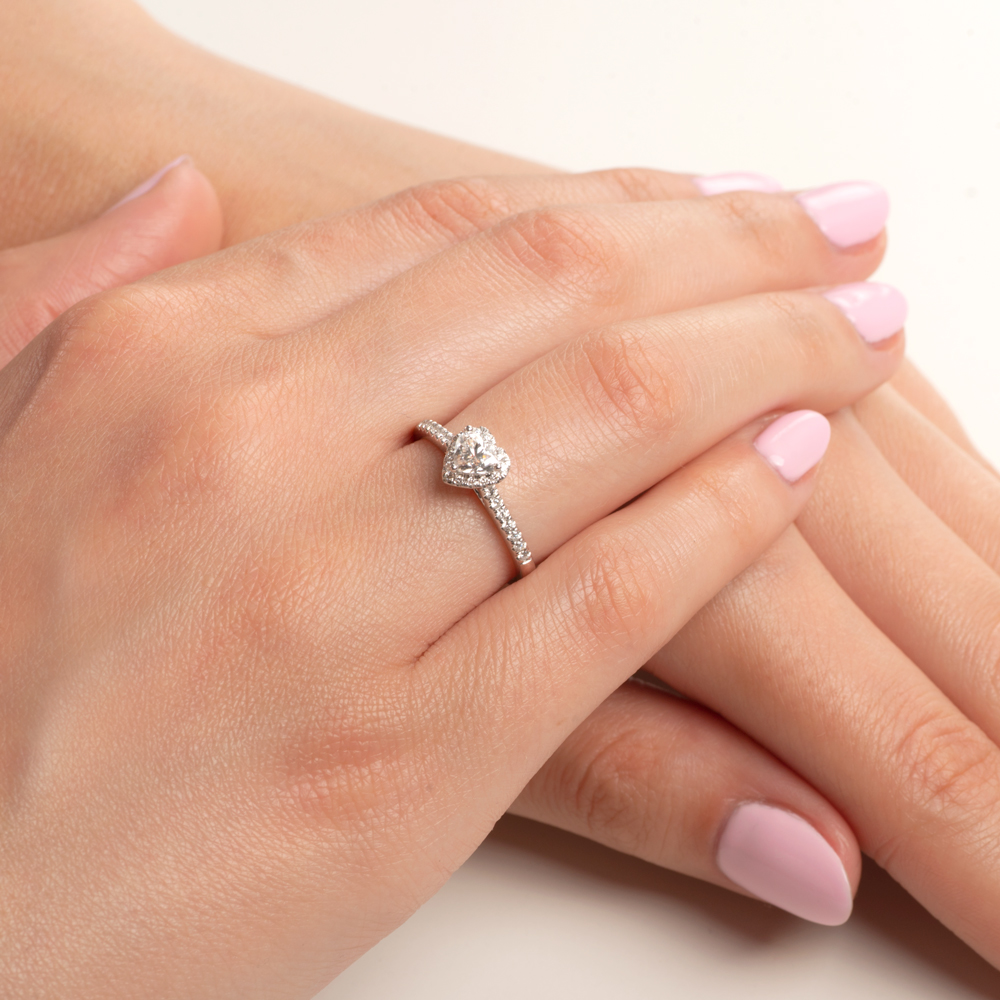 Pierścionek zaręczynowy serce SAVICKI: białe złoto, diament