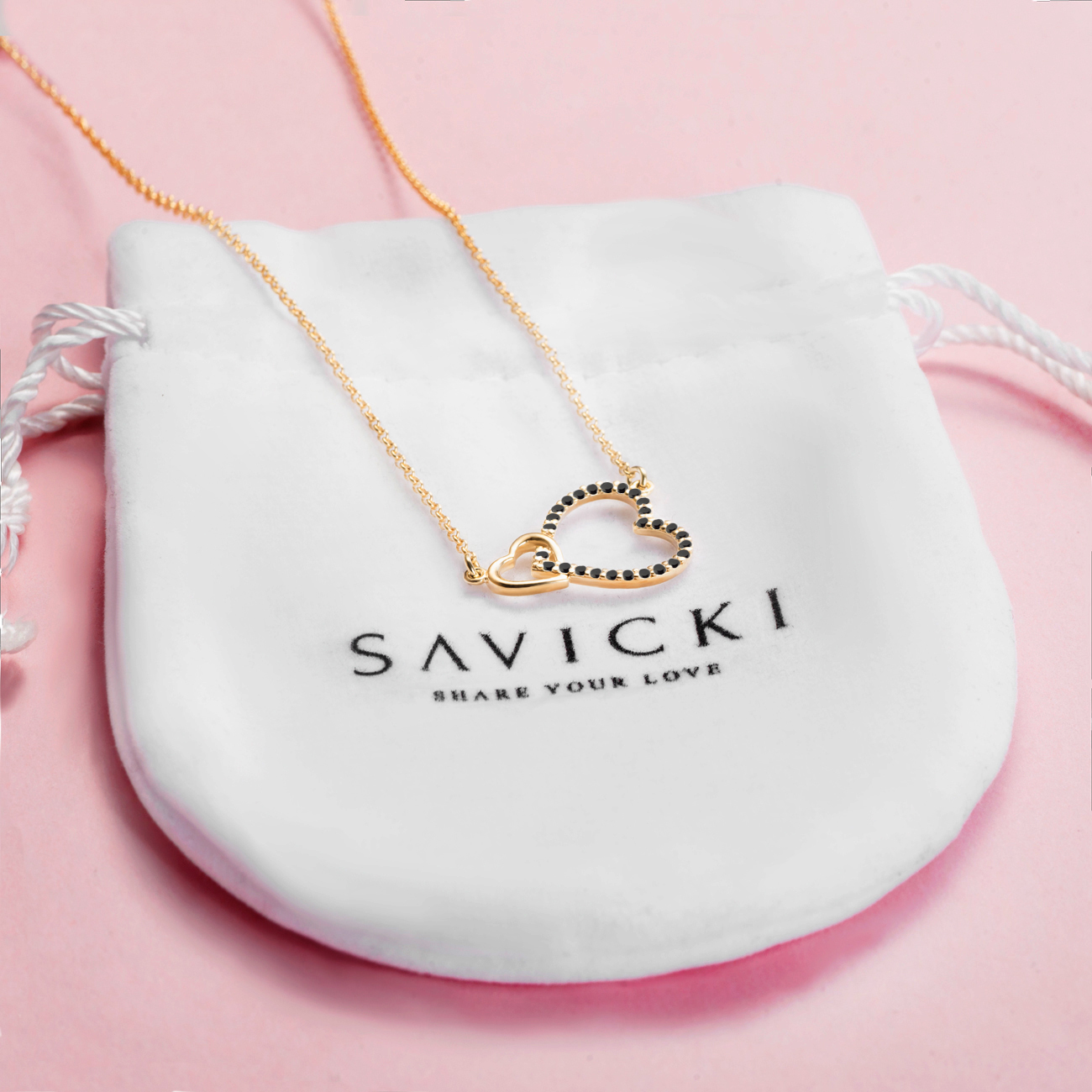 Naszyjnik celebrytka serce Savicki: złoty, czarne diamenty - 3