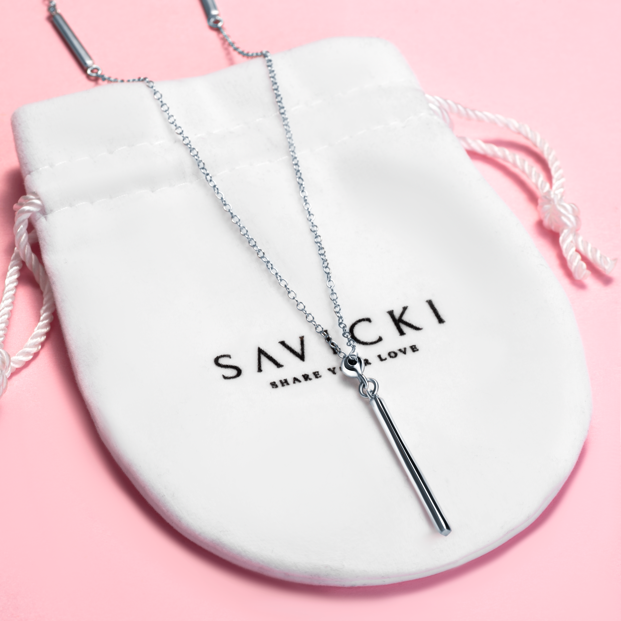 Naszyjnik Savicki: srebrny