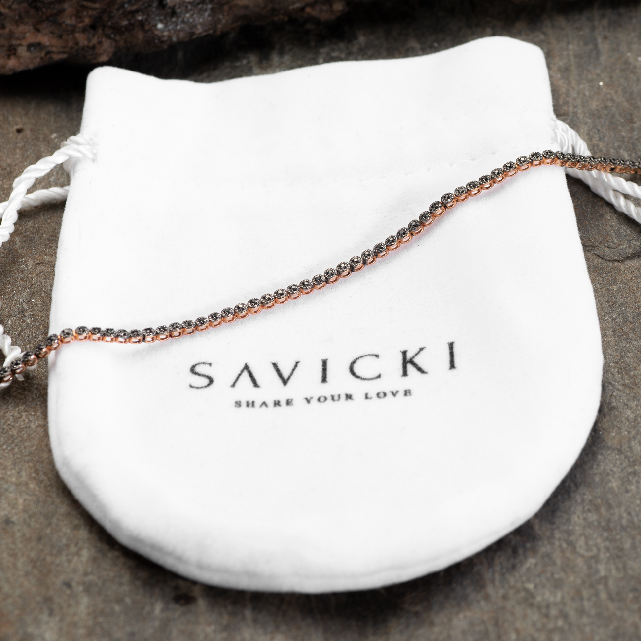 Bransoletka tenisowa z różowego złota 585 z czarnymi diamentami 0.27ct 2,0mm 18cm